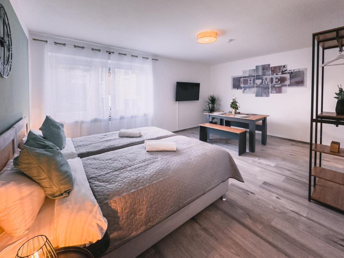 Immostay #6 - Ferienhaus 4 Zimmer Fuer 8 Personen, Wifi & Zentrum BRE Esterno foto