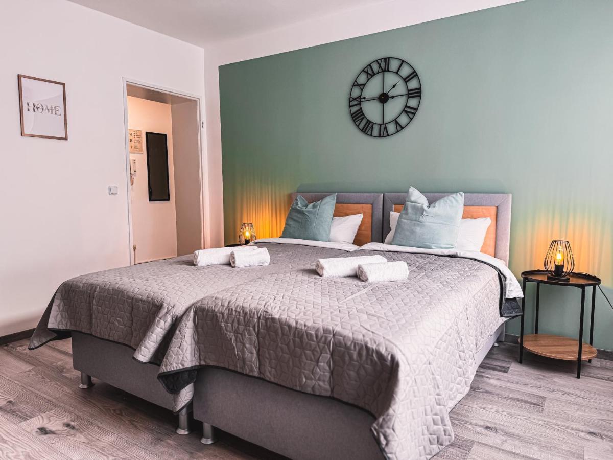 Immostay #6 - Ferienhaus 4 Zimmer Fuer 8 Personen, Wifi & Zentrum BRE Esterno foto