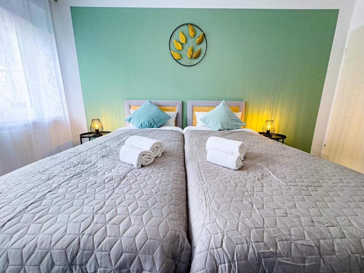 Immostay #6 - Ferienhaus 4 Zimmer Fuer 8 Personen, Wifi & Zentrum BRE Esterno foto