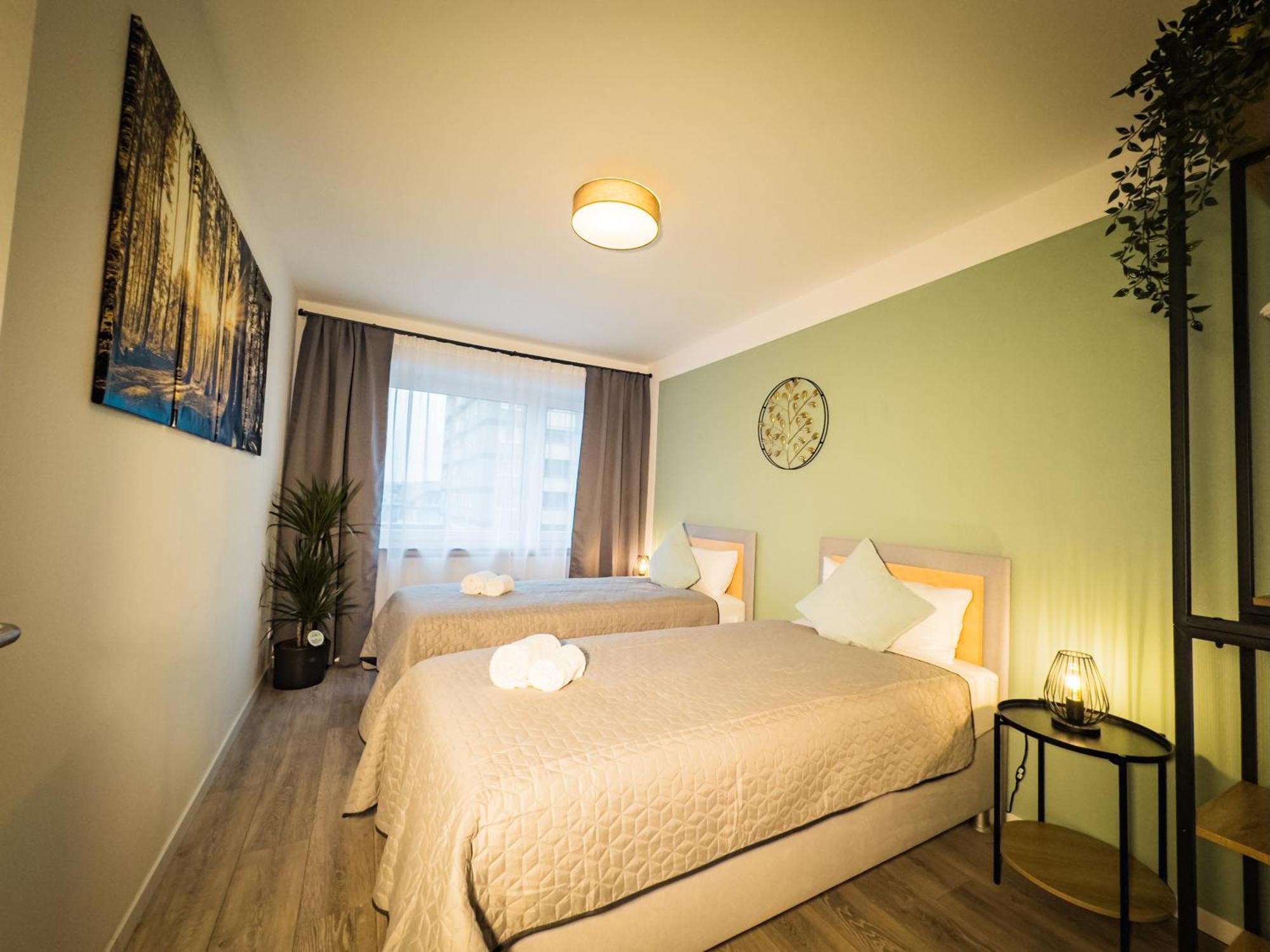 Immostay #6 - Ferienhaus 4 Zimmer Fuer 8 Personen, Wifi & Zentrum BRE Esterno foto