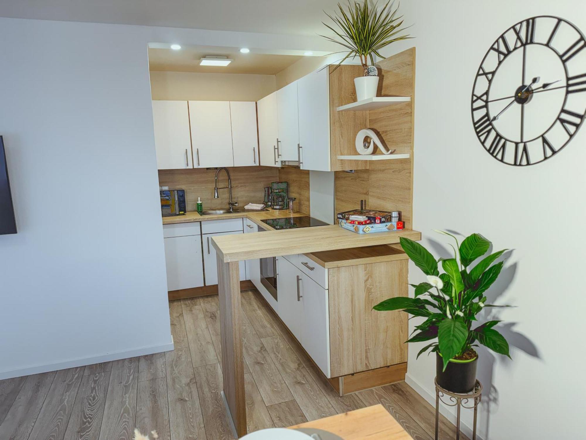 Immostay #6 - Ferienhaus 4 Zimmer Fuer 8 Personen, Wifi & Zentrum BRE Esterno foto